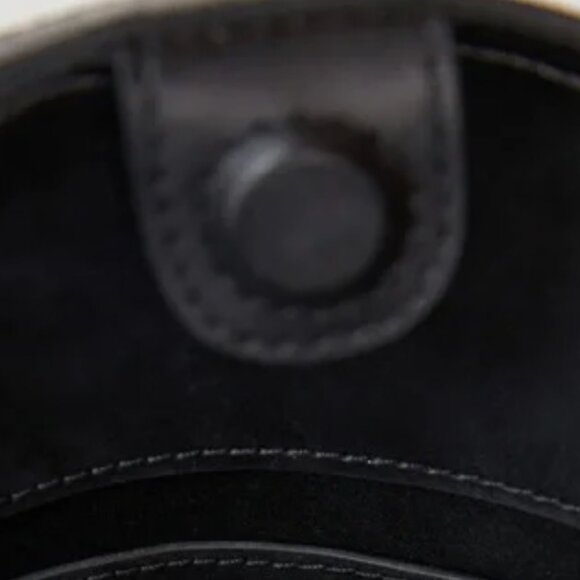 Orseund Iris Black Leather Le Circle Bag - Picture 2 of 5